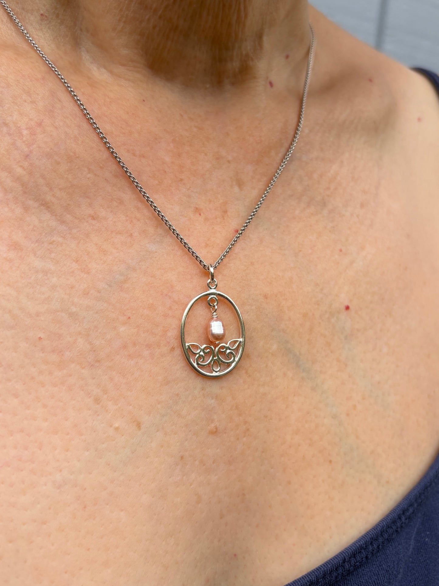 Elegant Pearl Pendant