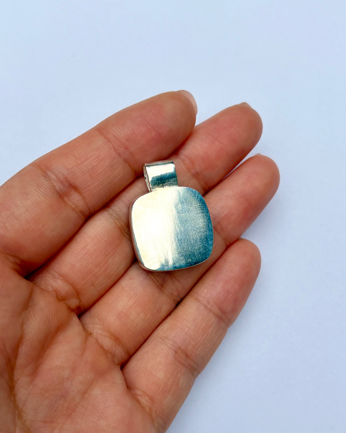 Scenic Quartz Pendant
