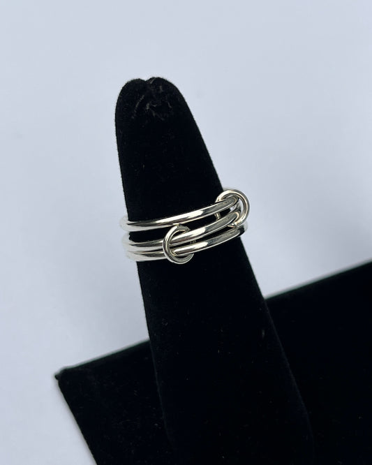 Interlocking Hoop Ring