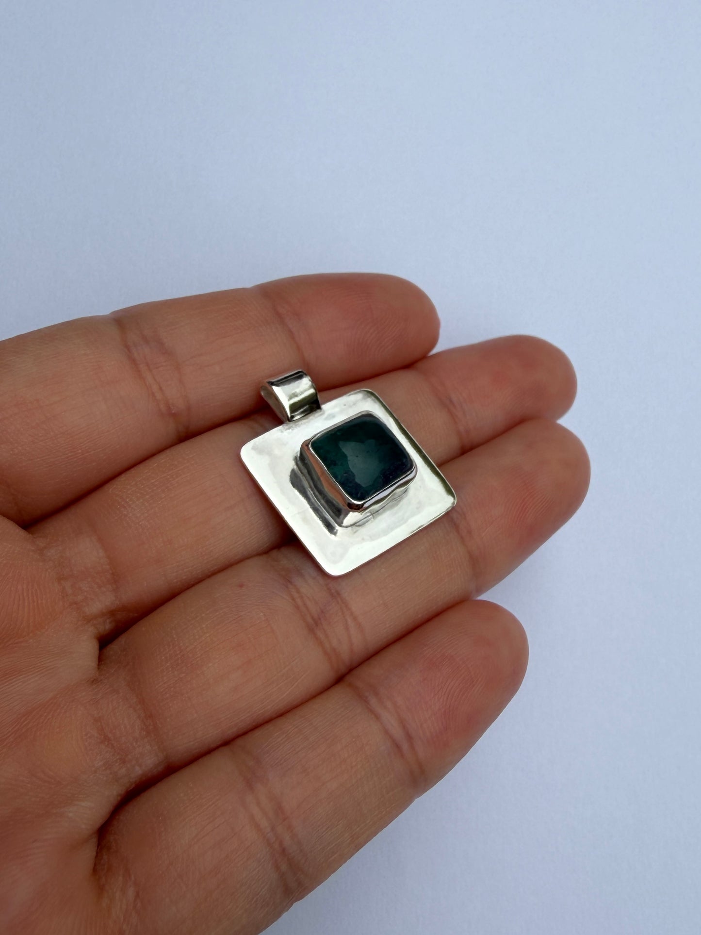 Plate Pendant - Aquatic Kyanite